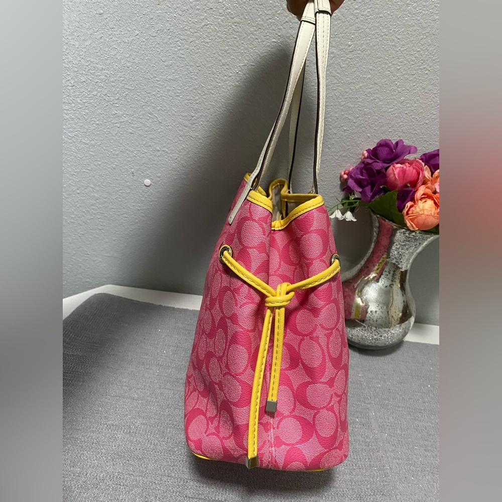 Coach handbag - Picture 4 of 15